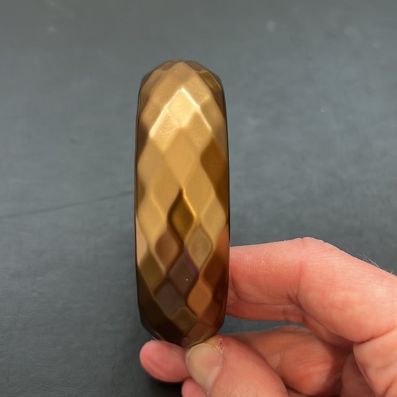 Vintage Plastic Bangle Bracelet, Gold, Multi-Faceted, Retro, Boho - Picture 4 of 6